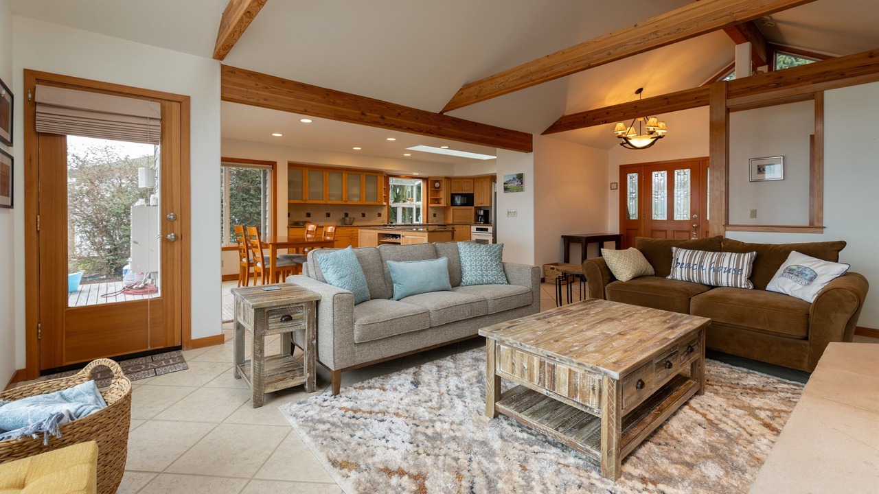 Photo of Livingroom in Kingston