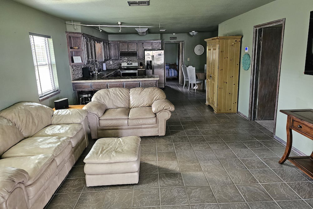 Photo of Livingroom in Longtown