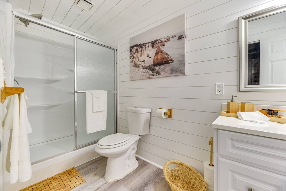 Photo of Bathroom in McKenna