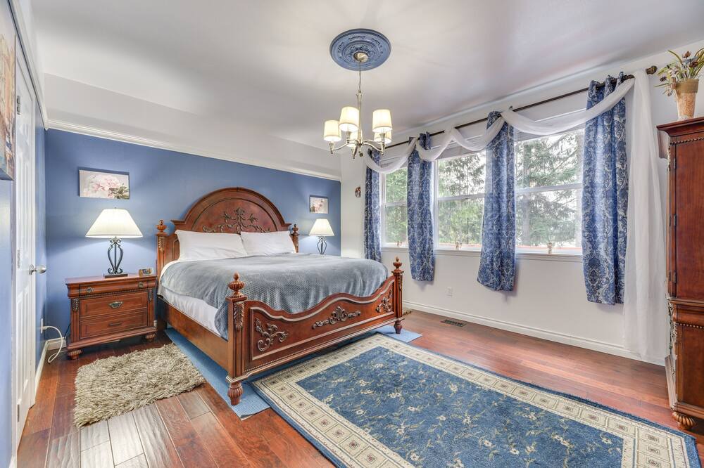 Photo of Livingroom in McKenna