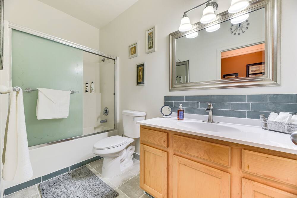 Photo of Bathroom in McKenna