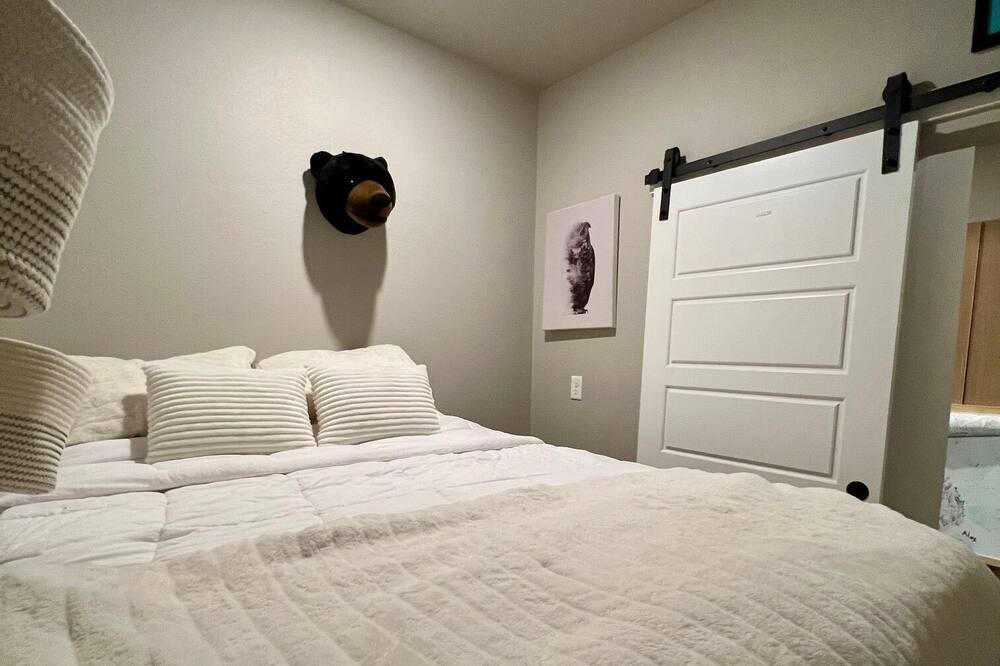 Photo of Bedroom in Golden