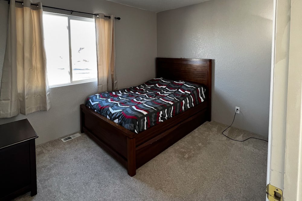 Photo of Bedroom in Green Valley Ranch