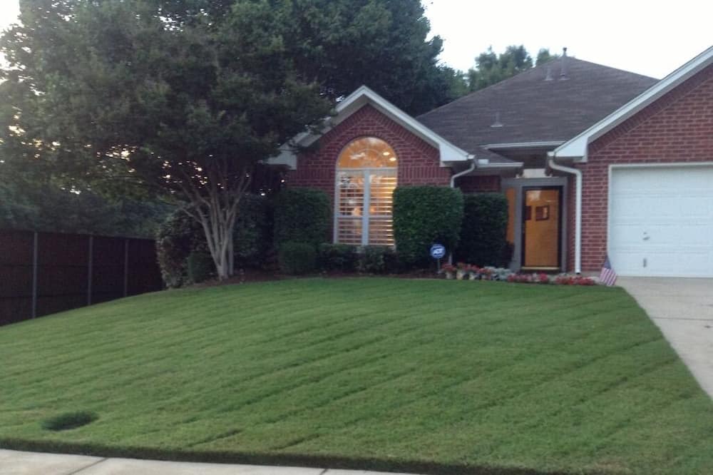 Photo of Outdoor in Grapevine