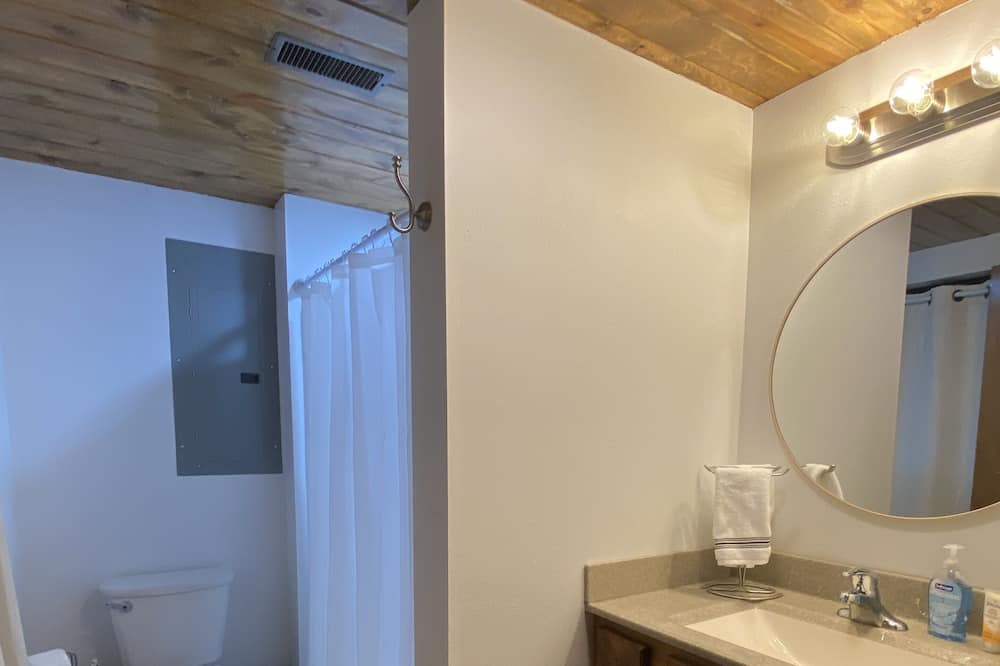 Photo of Bathroom in Washington