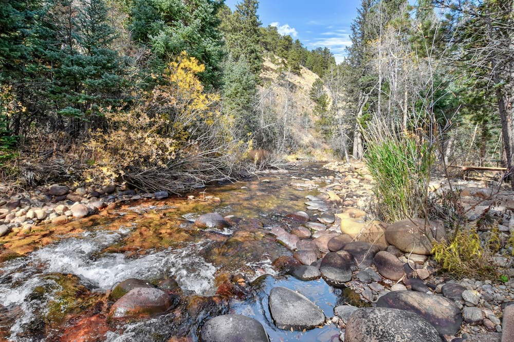 Photo of Outdoor in Lyons