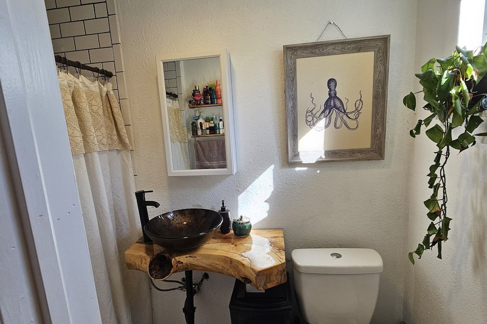 Photo of Bathroom in Wheat Ridge
