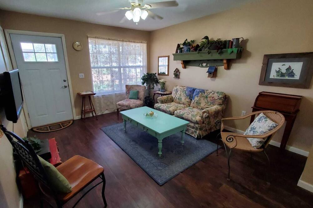 Photo of Livingroom in Matador
