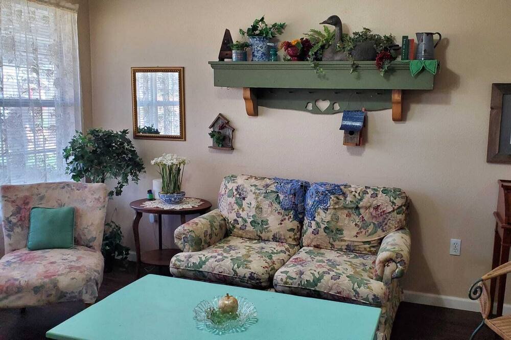 Photo of Livingroom in Matador