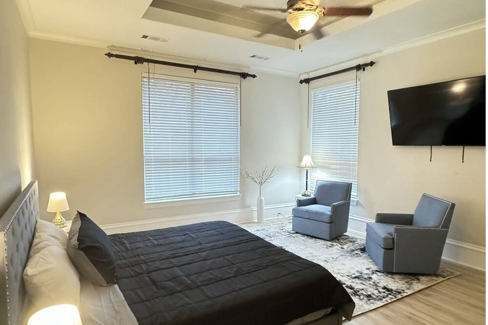 Photo of Bedroom in Highland Village