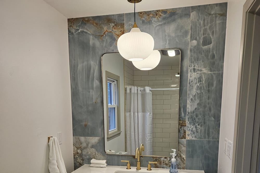 Photo of Bathroom in Des Moines