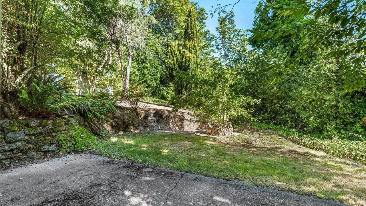 Photo of Outdoor in Mid-Beacon Hill