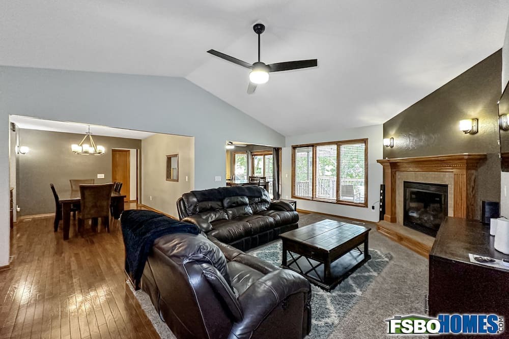 Photo of Livingroom in Pleasant Hill