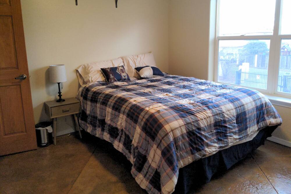 Photo of Bedroom in Alamedan Valley