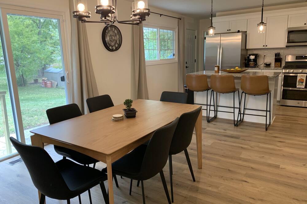 Photo of Bedroom in Centerville