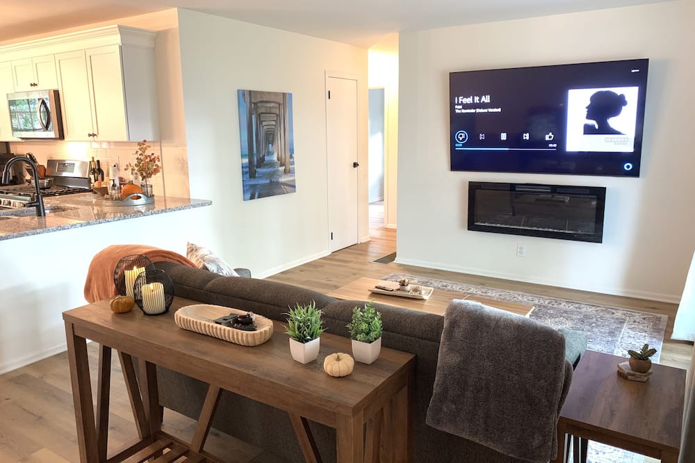 Photo of Bedroom in Centerville