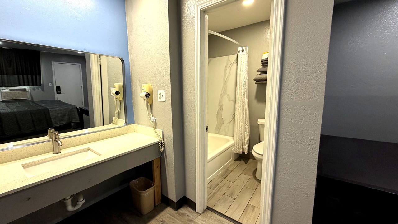 Photo of Bedroom in Waldron