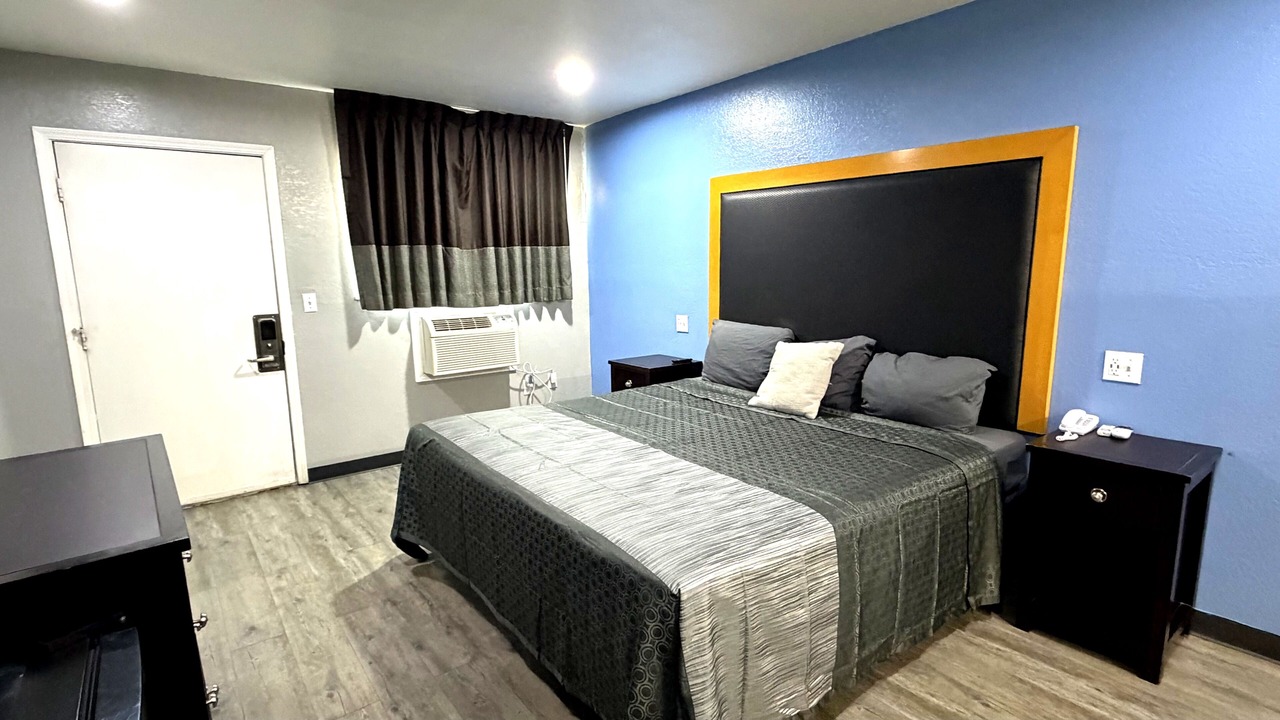 Photo of Bedroom in Waldron