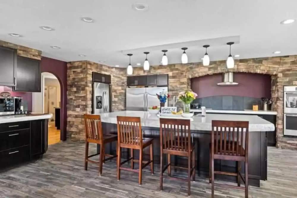 Photo of Kitchen in Scottsbluff