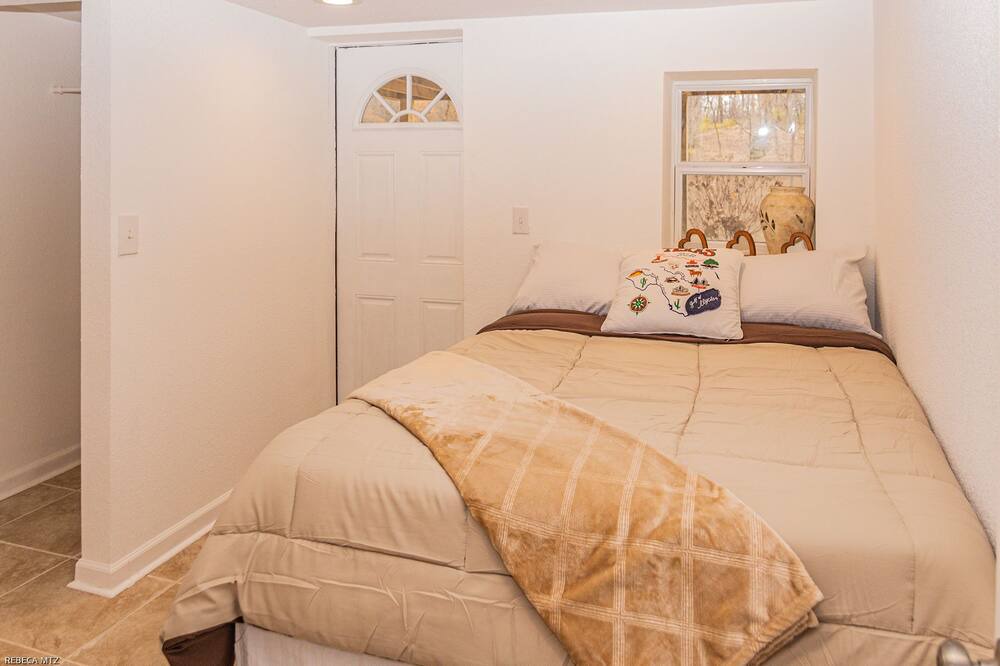 Photo of Bedroom in Kansas City
