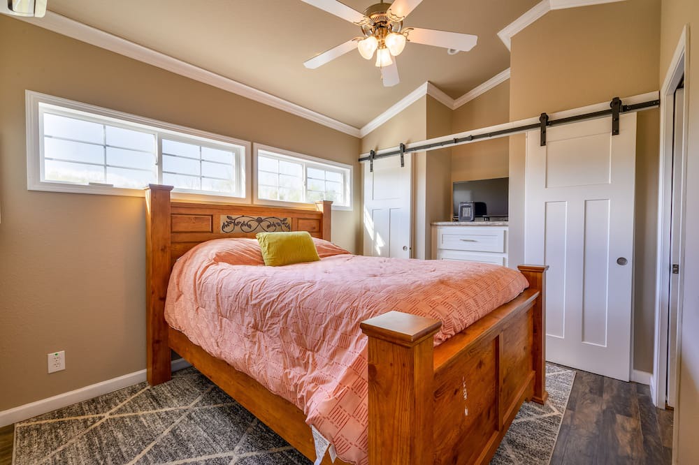 Photo of Bedroom in Robert Lee