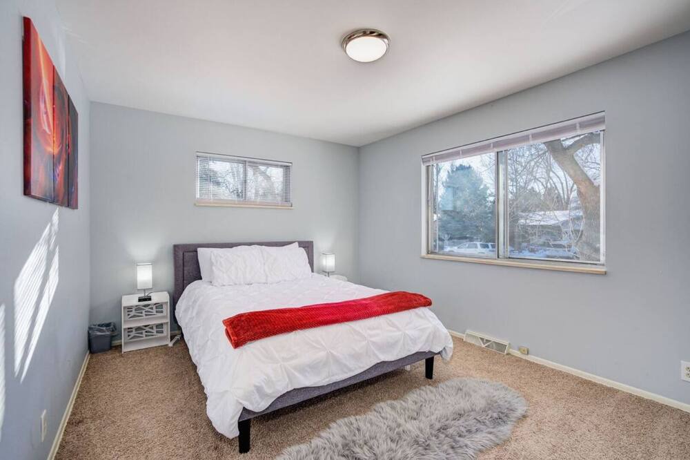 Photo of Bedroom in Avery Park
