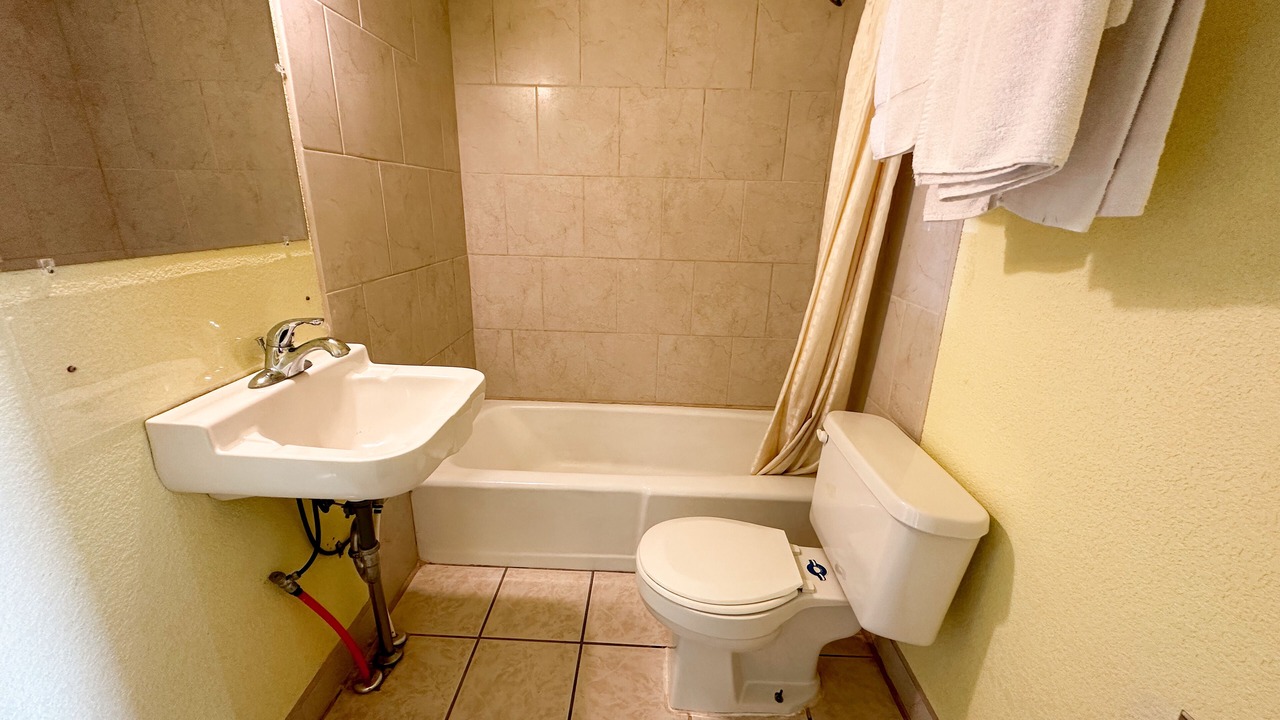 Photo of Bathroom in Dickens