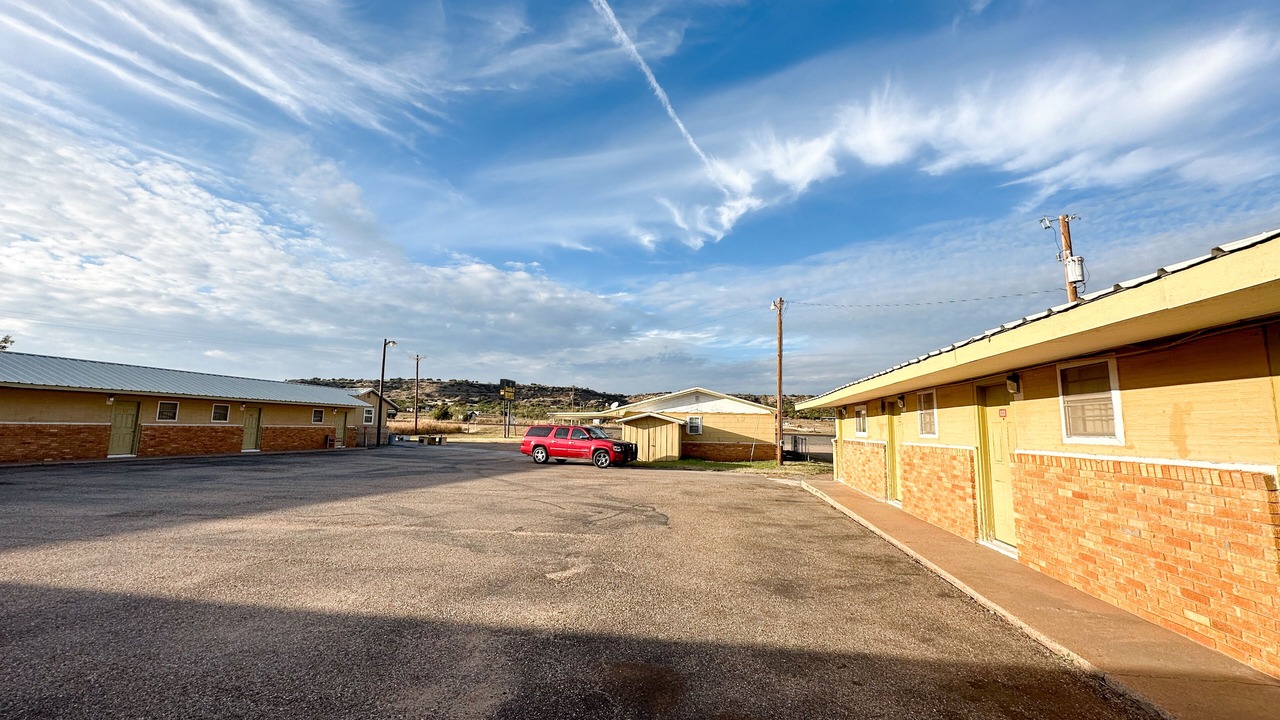 Photo of Outdoor in Dickens