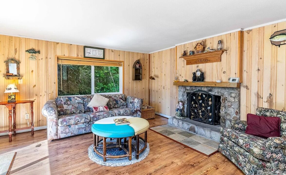 Photo of Livingroom in Eatonville