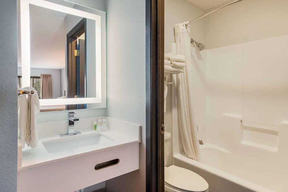 Photo of Bathroom in Ontario