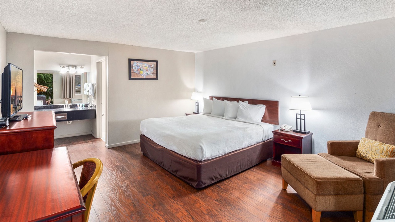 Photo of Bedroom in Renton