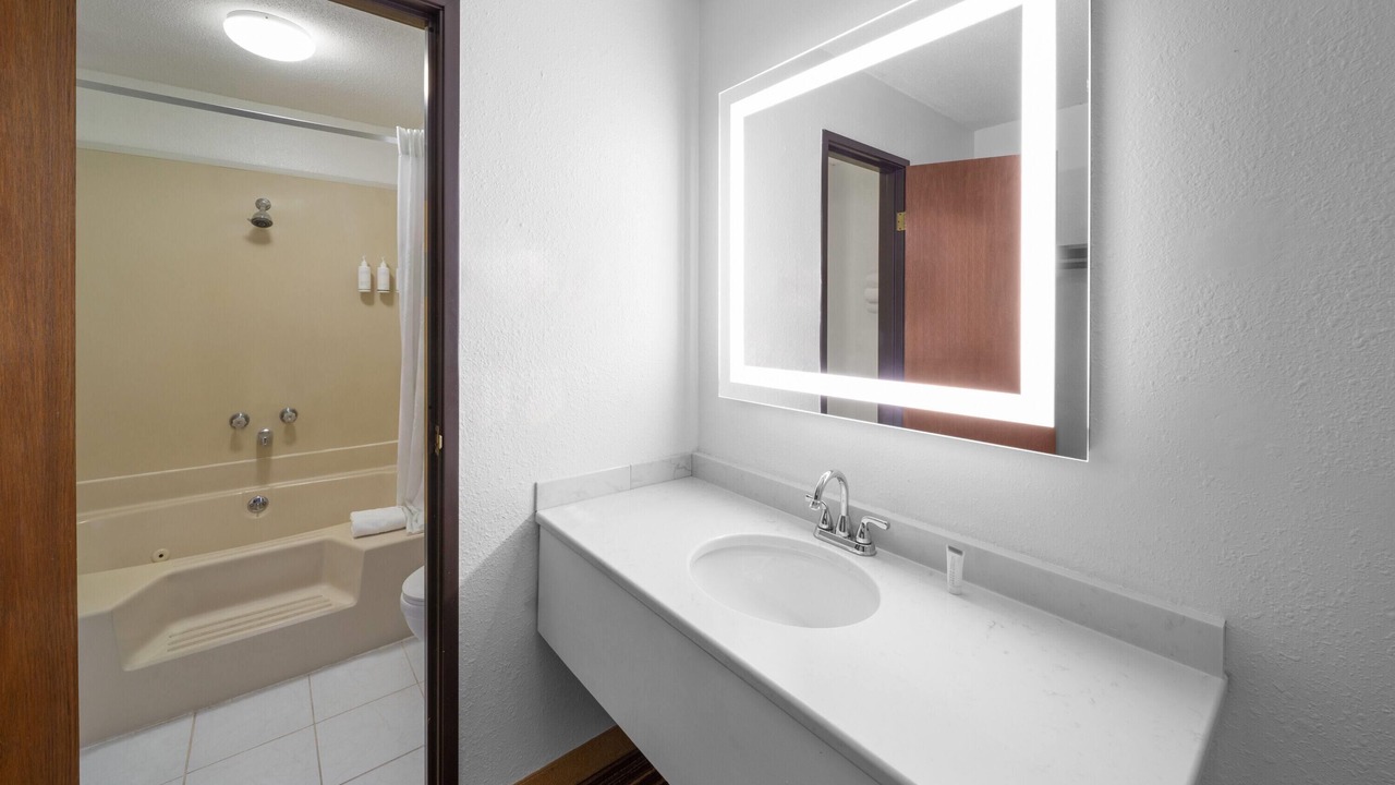 Photo of Bathroom in Rock Port
