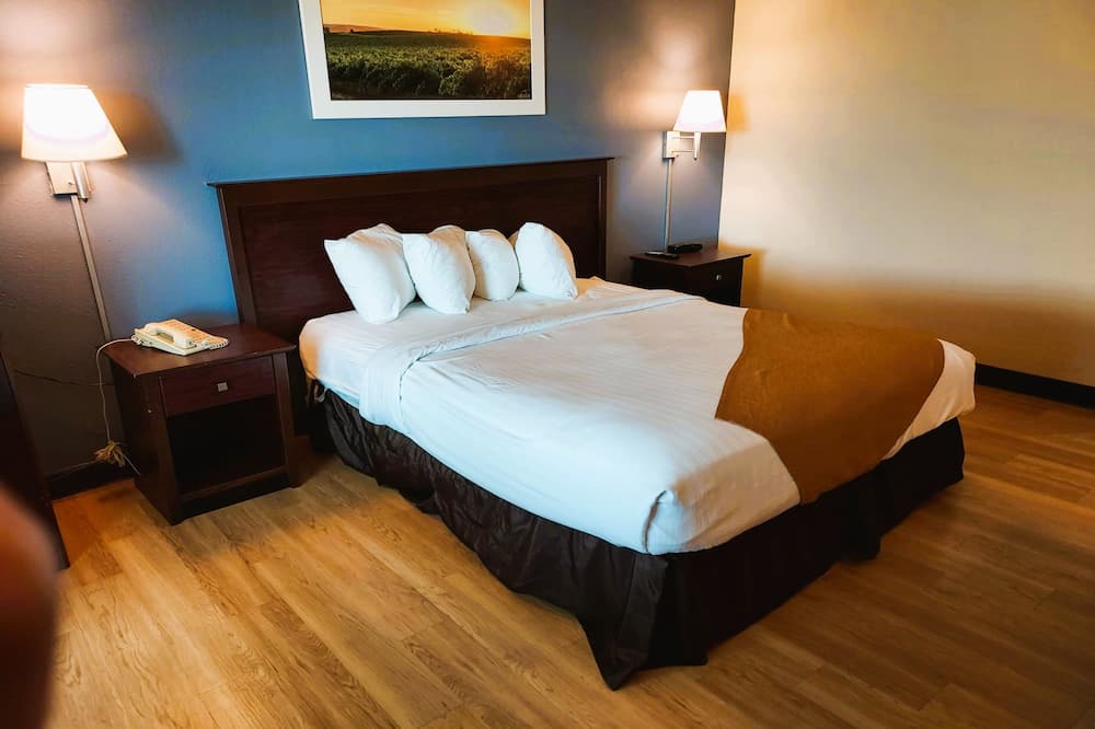 Photo of Bedroom in McPherson