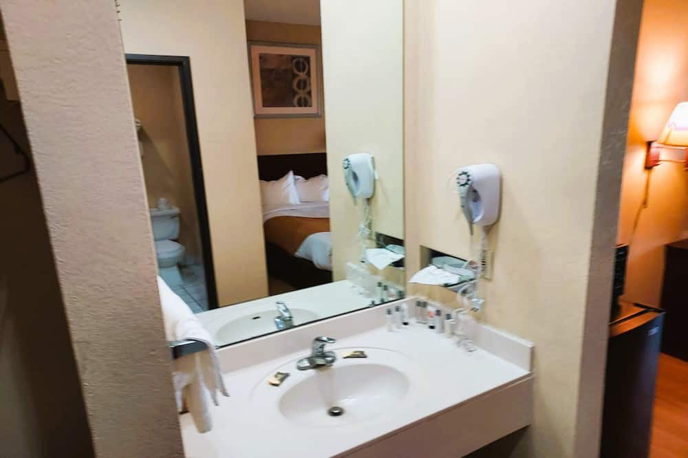 Photo of Bathroom in McPherson