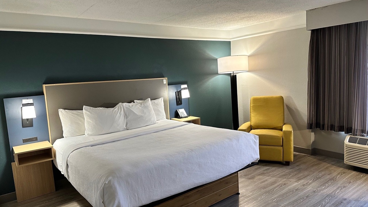 Photo of Bedroom in South Arlington