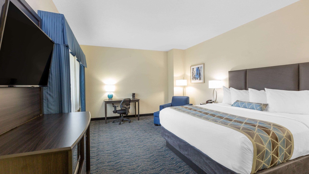 Photo of Bedroom in Des Moines