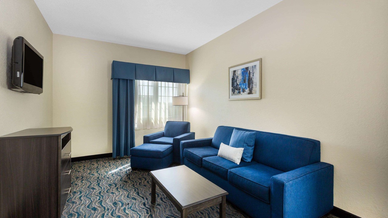 Photo of Bedroom in Des Moines