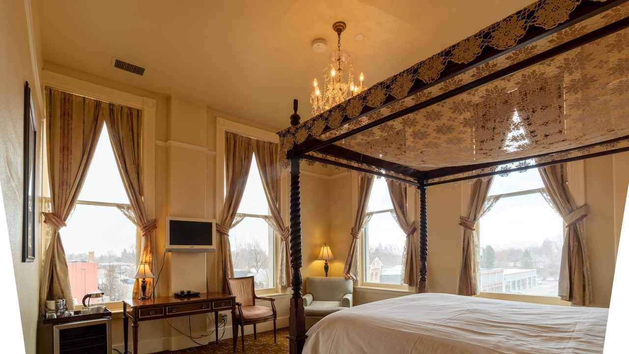 Photo of Bedroom in Baker City