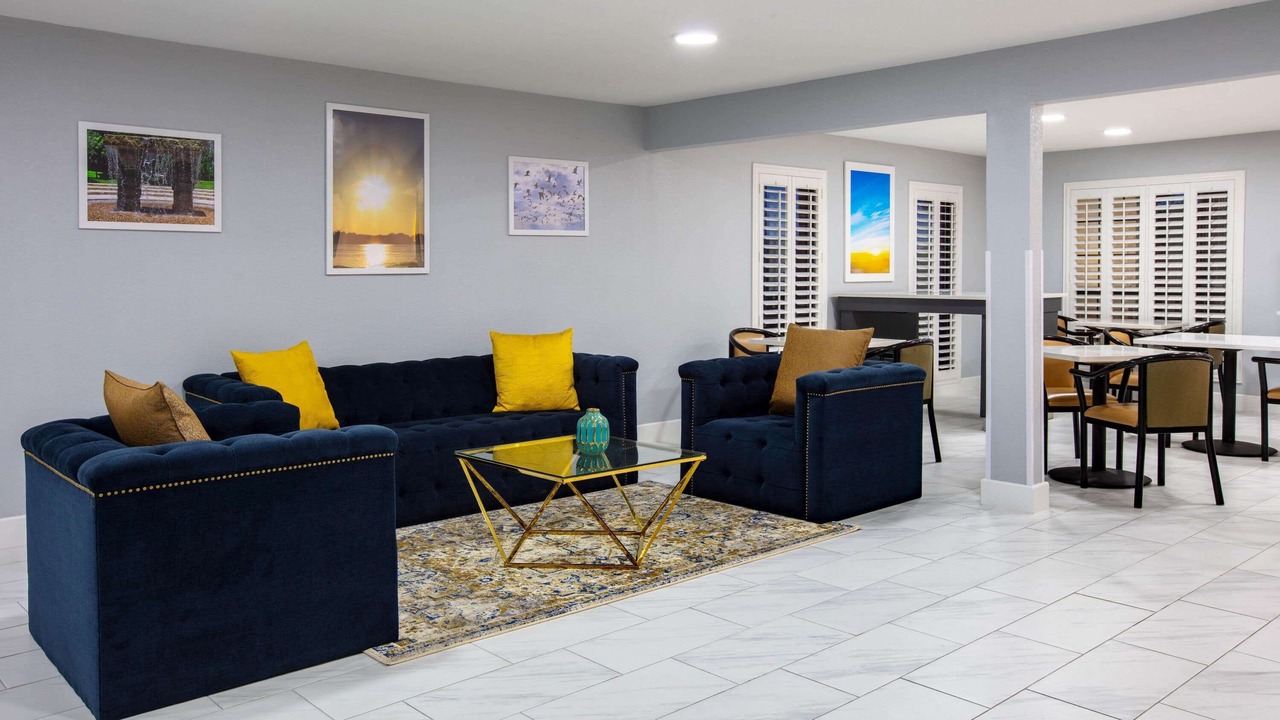 Photo of Livingroom in Granbury