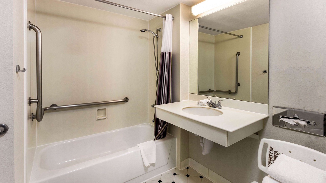 Photo of Bathroom in Northeast Heights