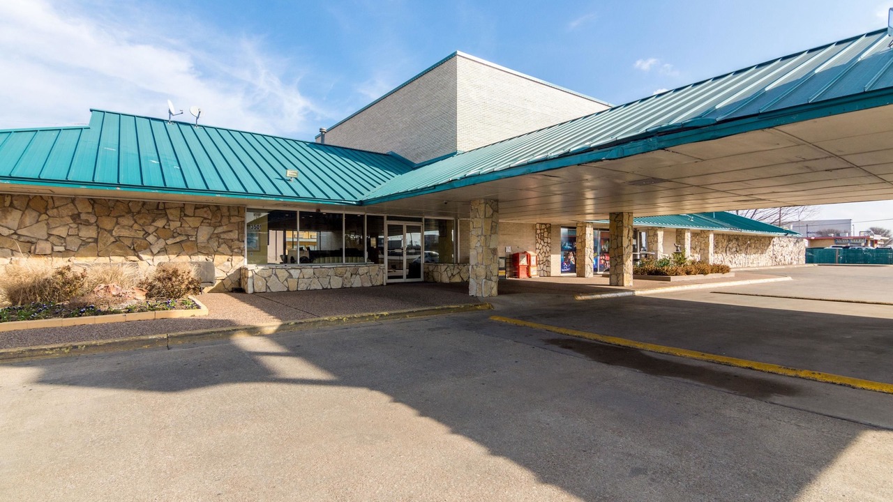 Photo of Outdoor in South Arlington