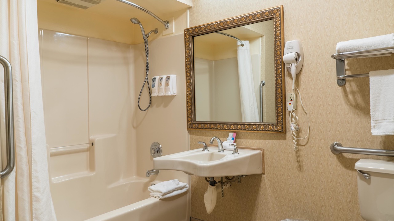 Photo of Bathroom in Ontario