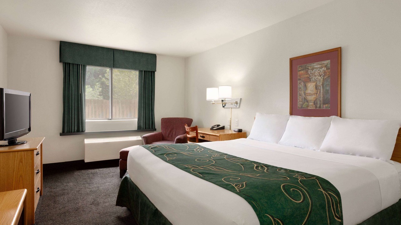 Photo of Bedroom in Hermiston