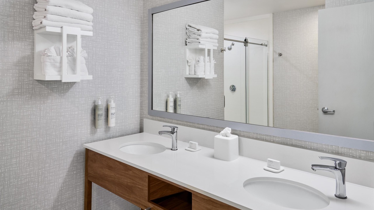Photo of Bathroom in I-435 West KC-KS