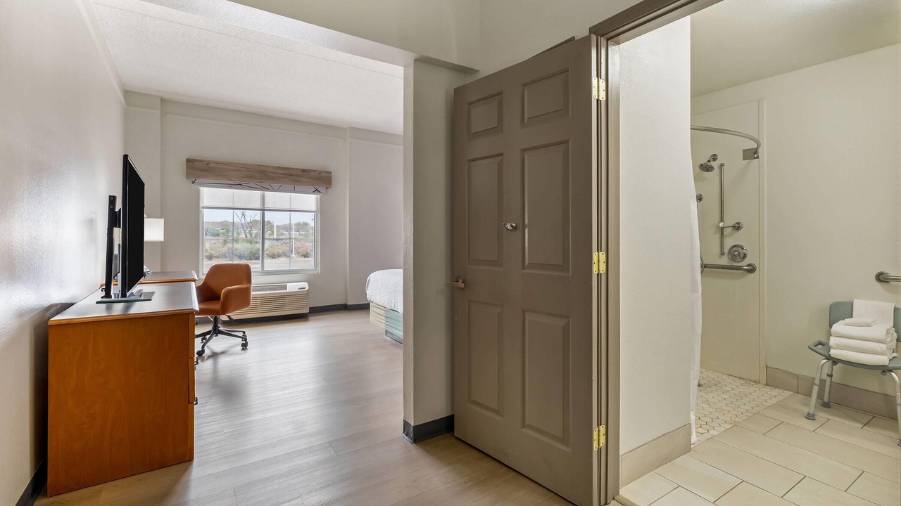 Photo of Bedroom in Westside