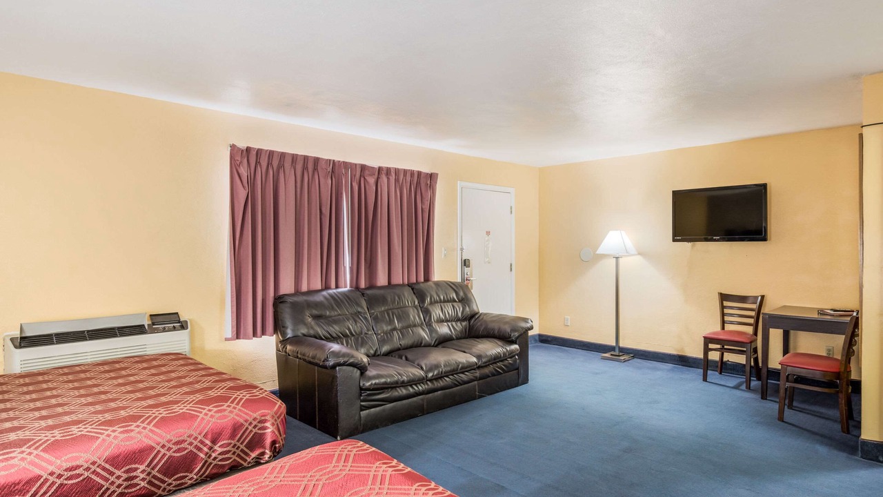 Photo of Bedroom in Cameron