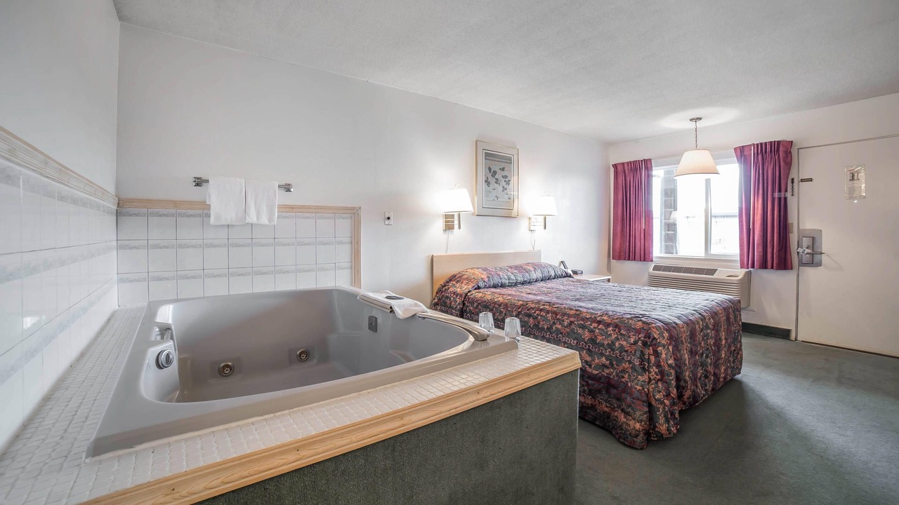 Photo of Bedroom in Boardman
