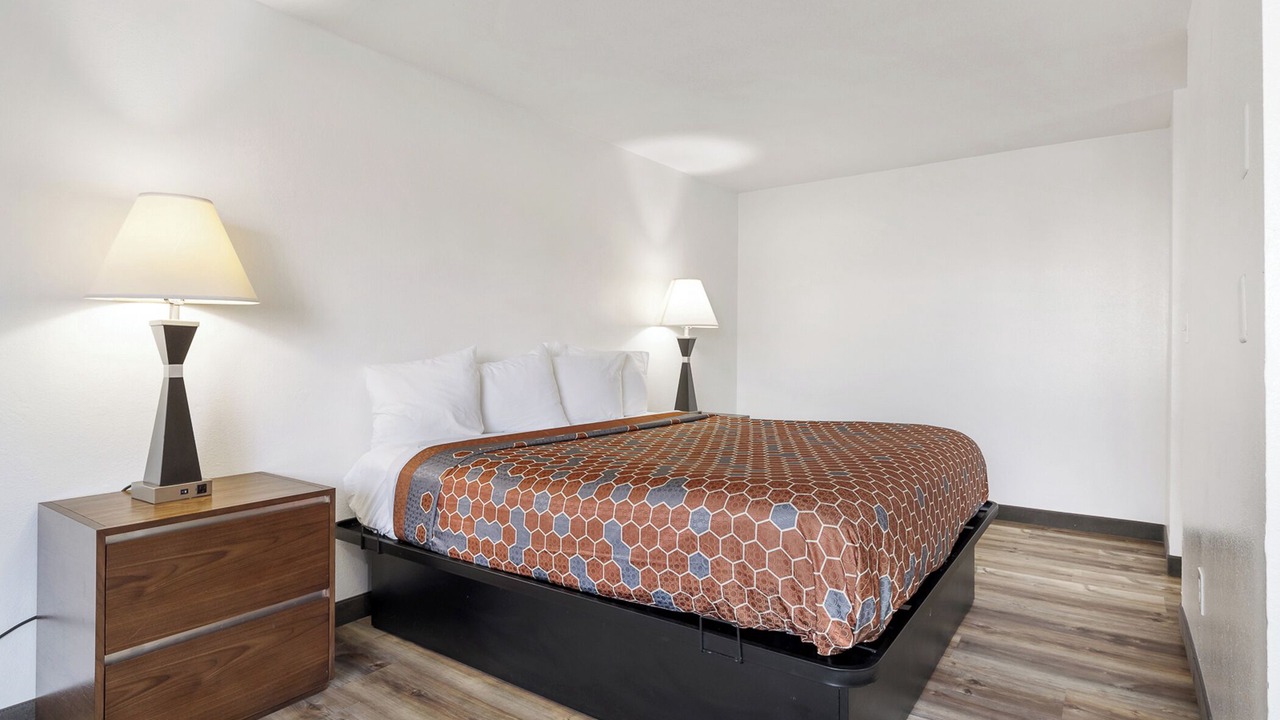 Photo of Bedroom in Tri-Cities