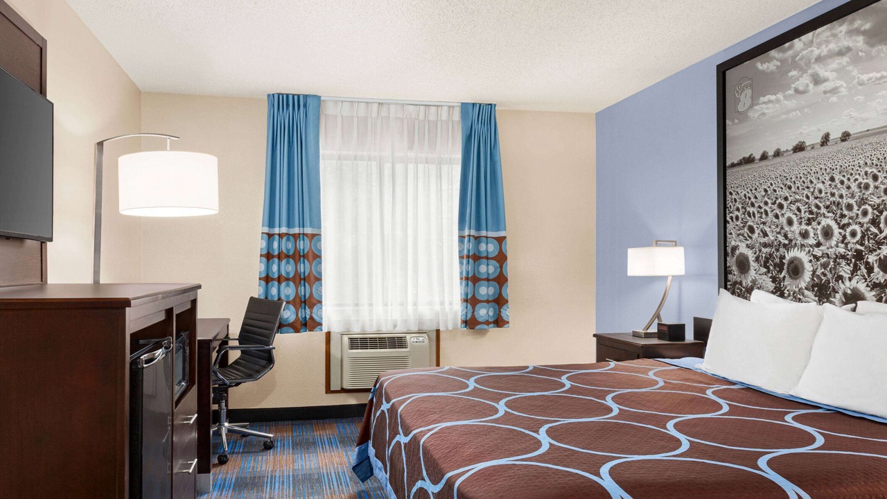 Photo of Bedroom in Lenexa