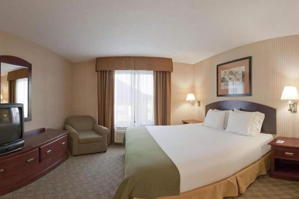 Photo of Bedroom in Lansing